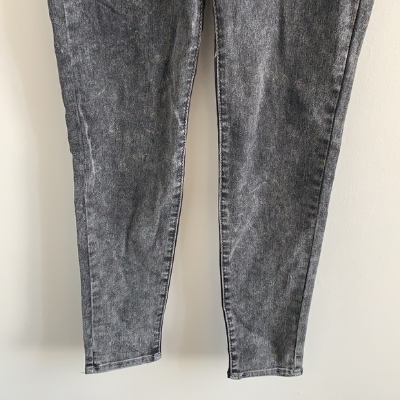 NWT G21 Black Acid Wash Jeggings size Medium - Picture 3 of 7